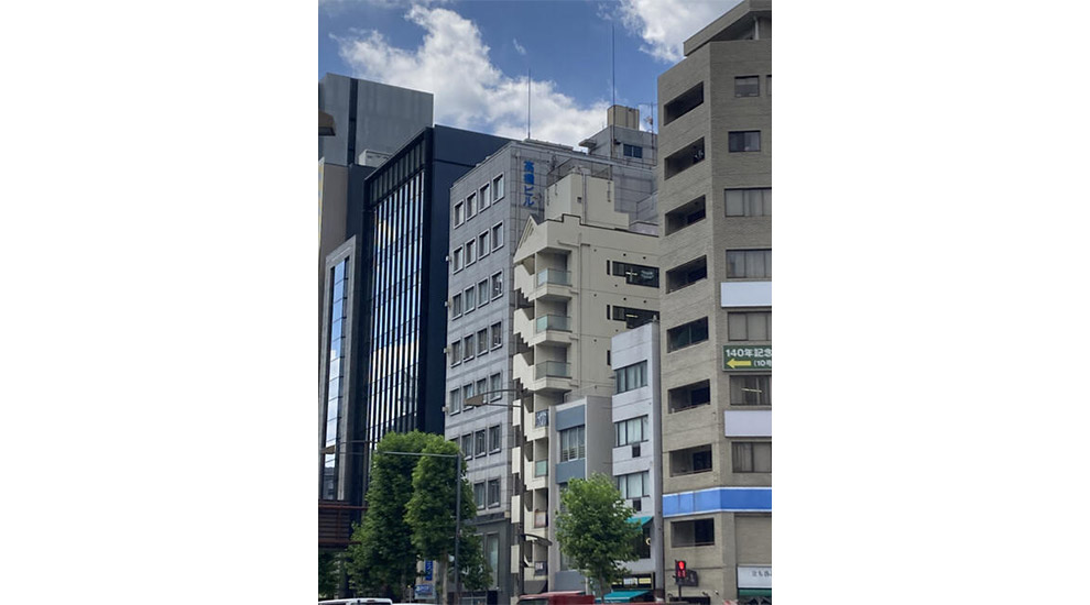 神保町駅徒歩3分　駅近の1階路面でアクセス・視認性良好◎スケルトン物件